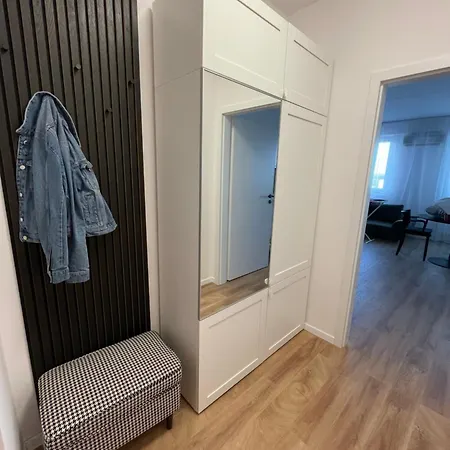 Apartment Petronela S Parkovacim Miestom *