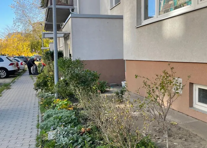 Petronela S Parkovacím Miestom * Bratislava